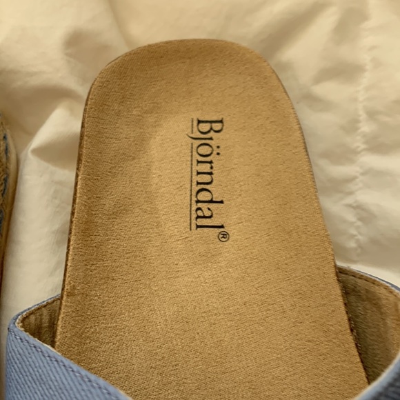 Size 8 Bjorndal Kai Blue Sandal - Picture 3 of 7